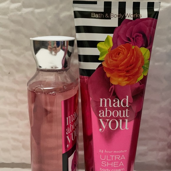 ⭐️ 2 for 30⭐️ B&BW Mad About You - Picture 2 of 2